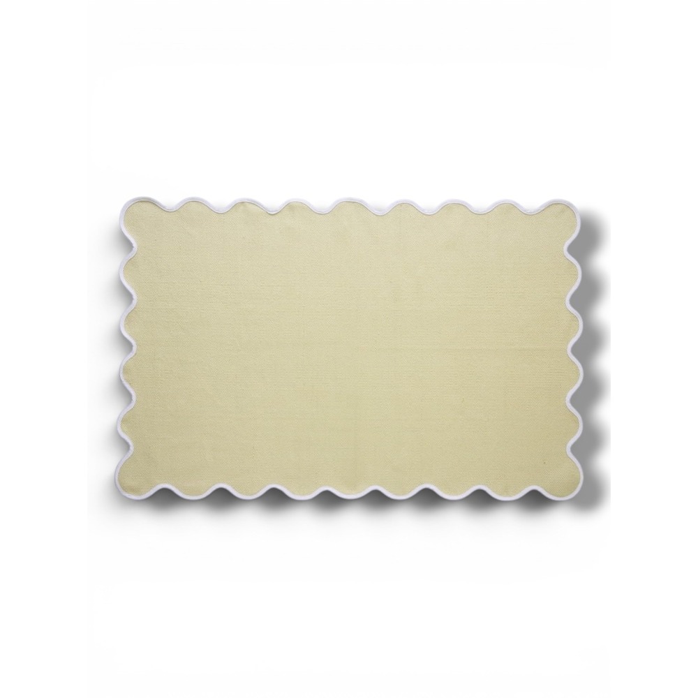 My Texas House 38x58 XL Yellow Scallop Indoor/Outdoor‎ Layering Rug